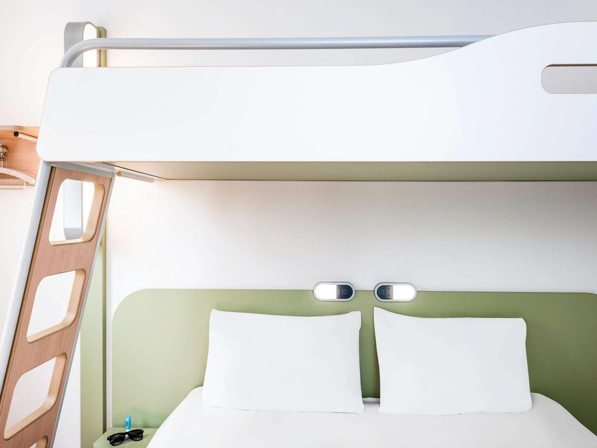 Ibis Budget Нуайон Экстерьер фото